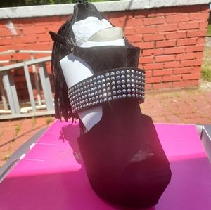 Black bling heel with tassels